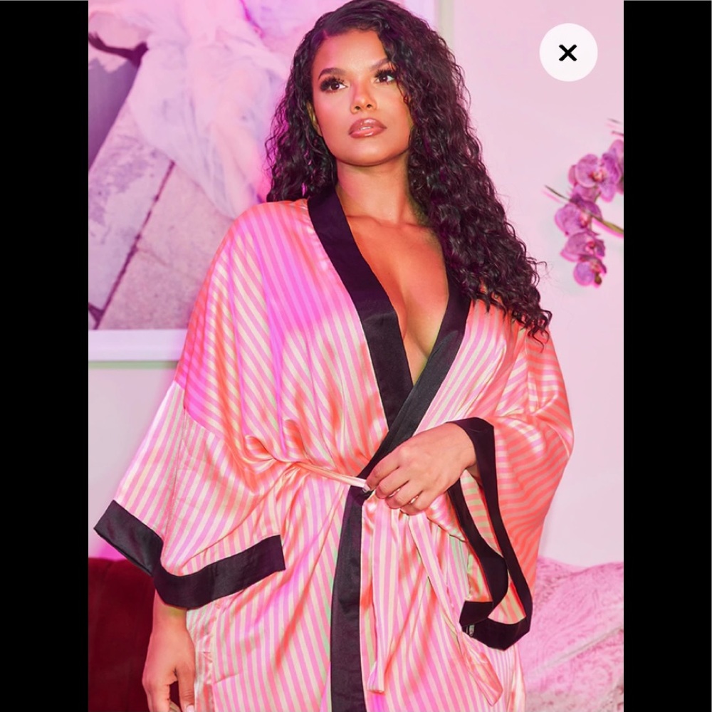 NWOT silk robe